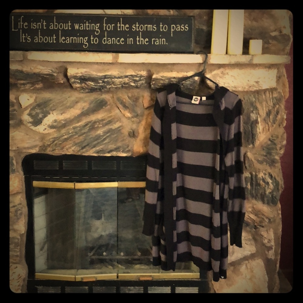 Long black and gray Roxy cozy sweater